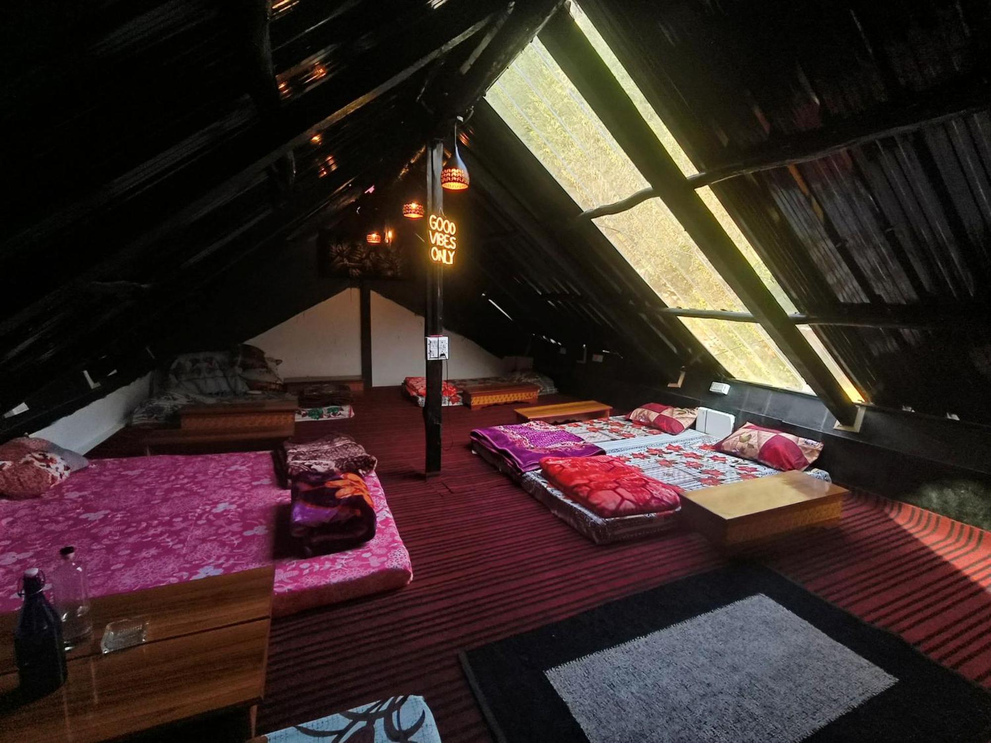 Kulu Stoner'S Delight旅舍 外观 照片
